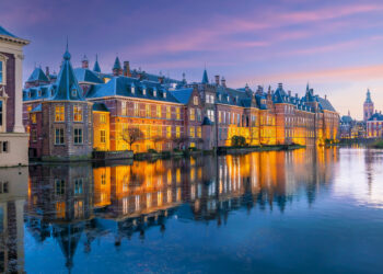 Binnenhof : เนเธอร์แลนด์ (Netherlands)